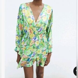 Zara Kelly Green Floral Print  V-Neck Puff Sleeve Romantic Dress  Size XS